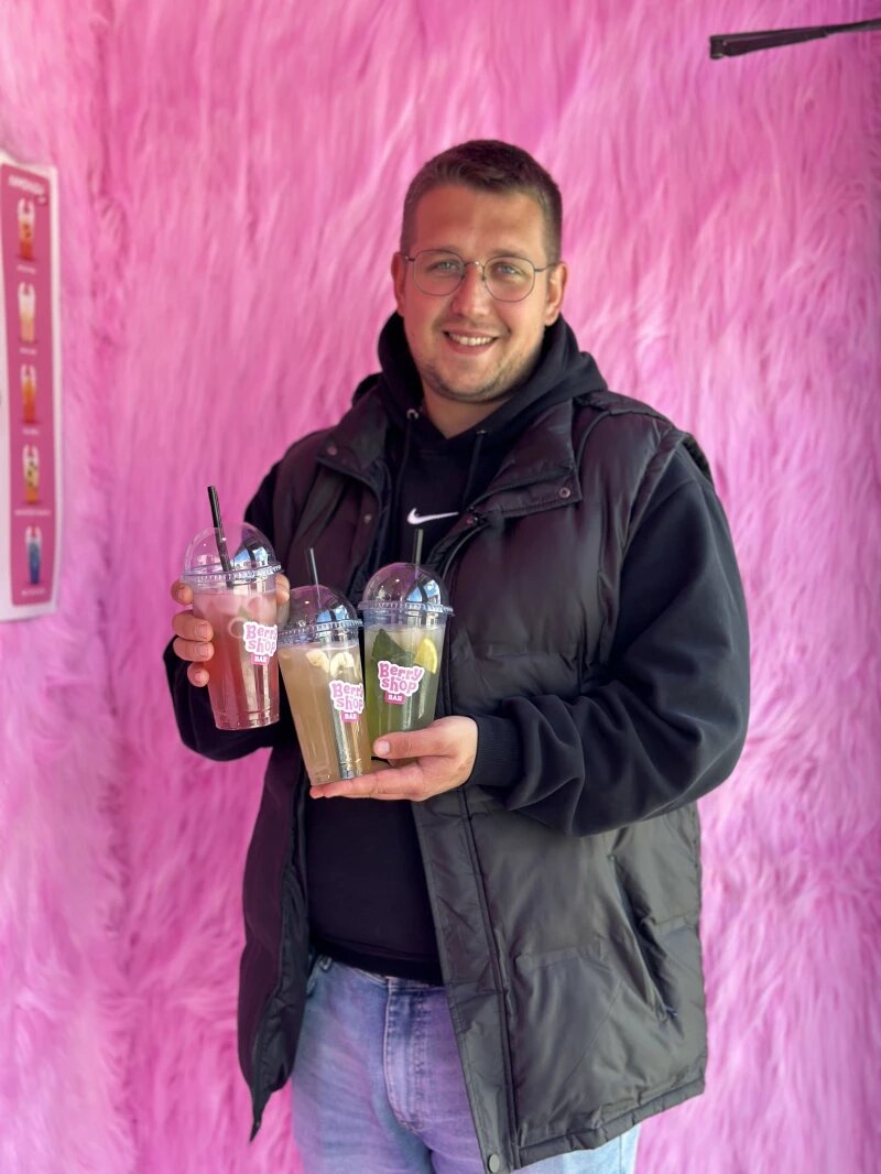 Листайте вправо, чтобы увидеть больше изображений