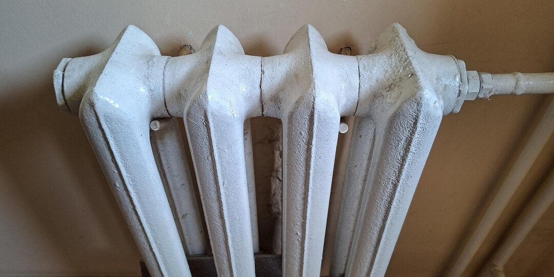 Более 100 миллиардов рублей переплатили россияне за услуги ЖКХ