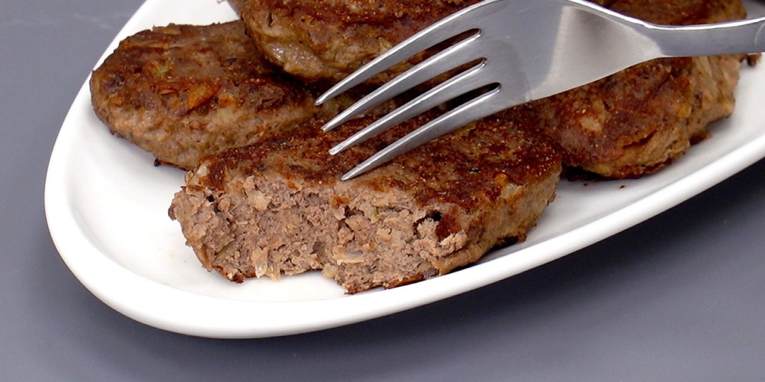 Котлеты из говяжьей печени — сочные, мягкие и очень вкусные!
