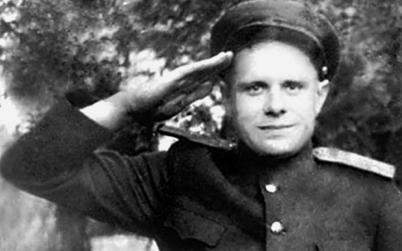    Лейтенант Алексей Берест, г. Берлин, май 1945 г. admin