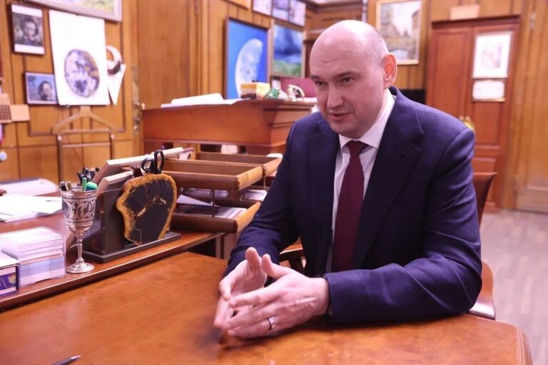    Евгений Солнцев обсудил с Сергеем Мироновым развитие Оренбургской области Оренбуржье