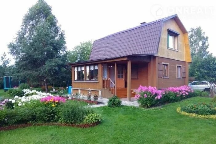 Те самые классические шесть соток, которые из родового гнезда едва не превратились в «выморочное» имущество муниципалитета