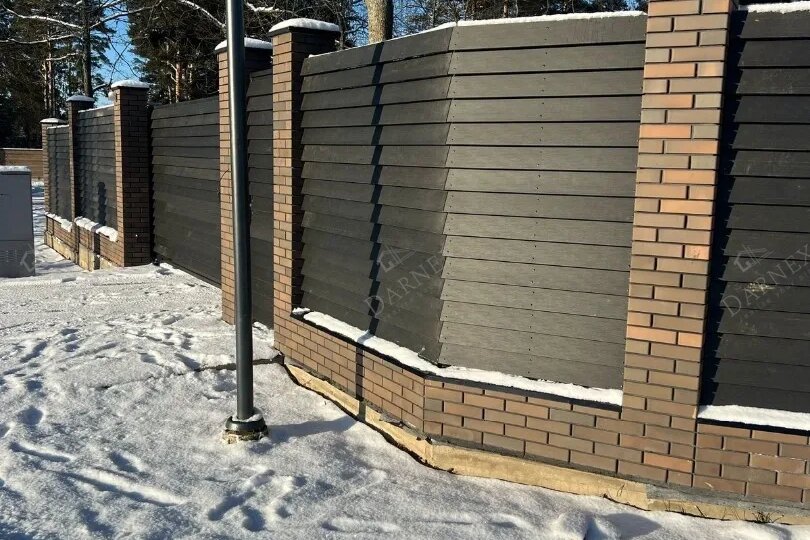 Почему на этот забор "жалюзи" ушло 50 дней — и что получилось в итоге