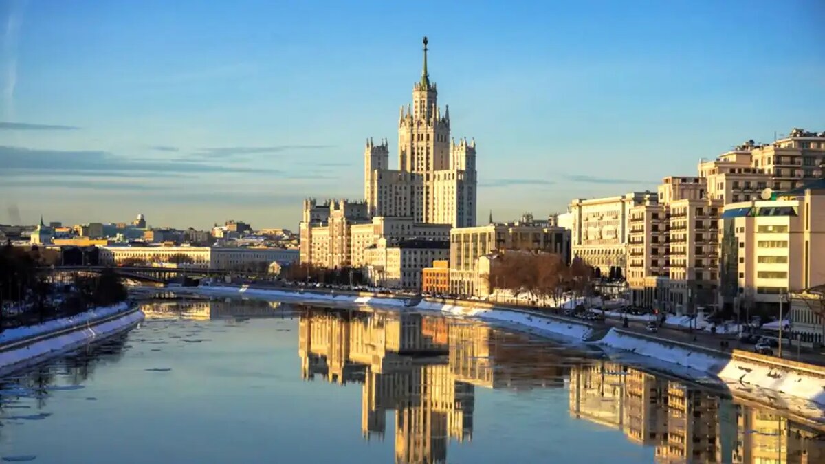    Весна в Москве. АГН "Москва"