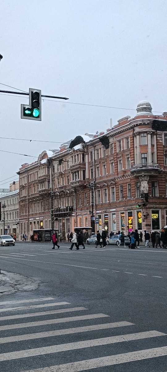Вот этот самый дом ,где находится сия столовая дом Шуваловых-Демидовых