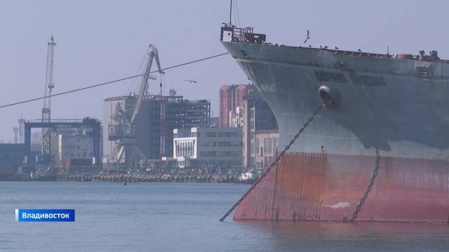 В дальневосточной столице пишут «Швартовые истории»