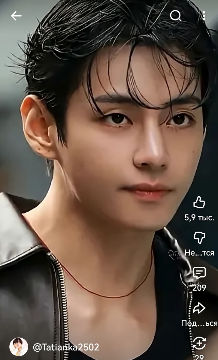 Великолепный, милый, мягенький Ким Тэхён! 