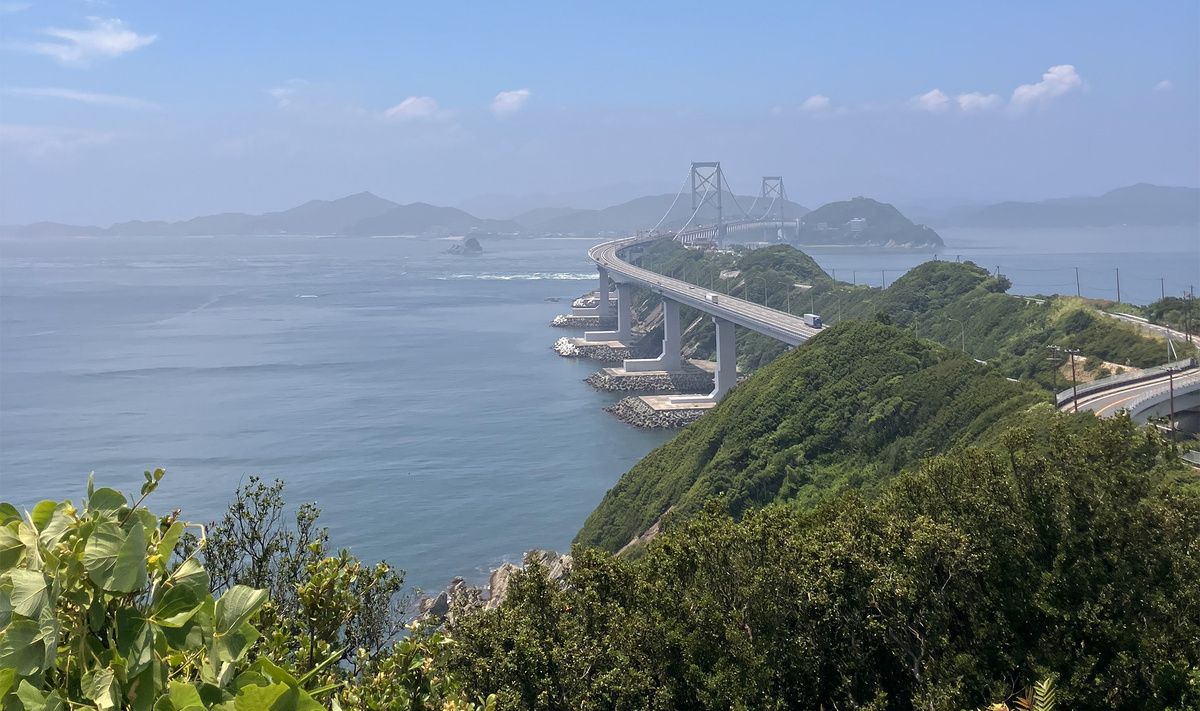 Авадзи и его мосты соединяют два больших острова: Хонсю и Сикоку.Фото: Эвелина Битиева