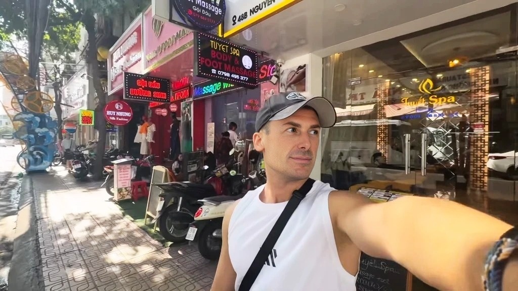 Пришел на массаж