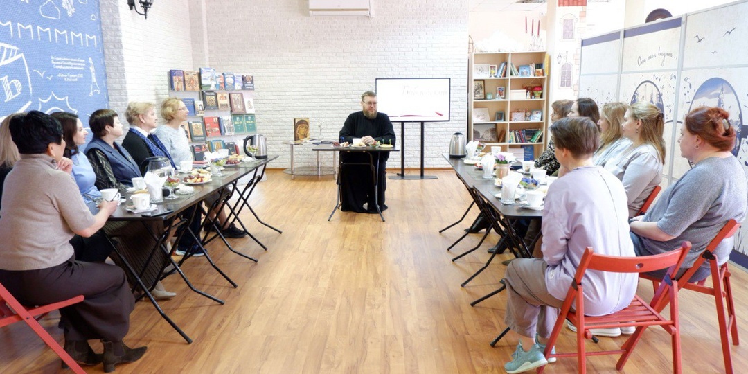 В старейшей библиотеке Астрахани состоялся «Библейский завтрак»