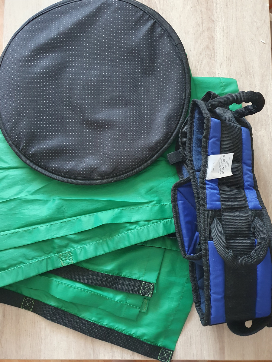 Скользящая простынь,  поворотный диск, защитный пояс для поддержки спины.