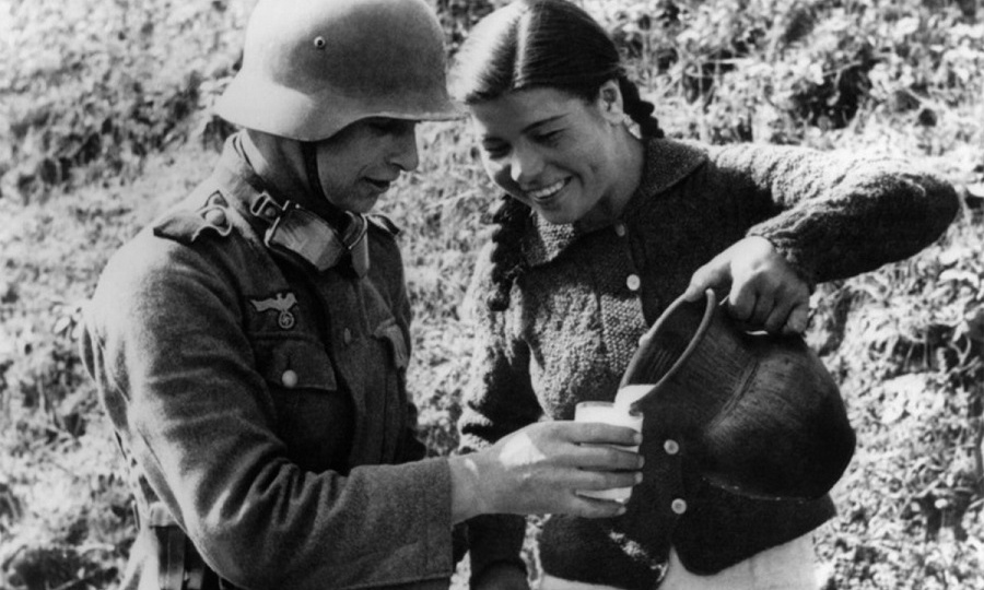 Как и зачем украинка 50 лет прятала немецкого солдата на чердаке и почему никто не выдал тайну