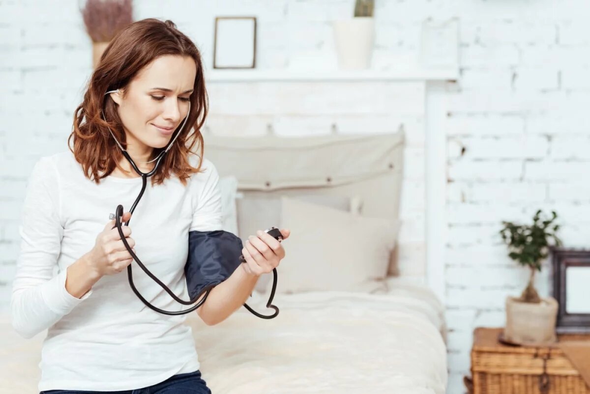    Прибор для измерения давления — тонометр — сегодня есть буквально в каждом доме.