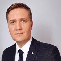    — Предшествующий ажиотажный спрос на данную программу (семейную ипотеку, — прим. авт. ) накануне ограничений в феврале временно охладил интерес к льготным программам, — рассказал спикер.