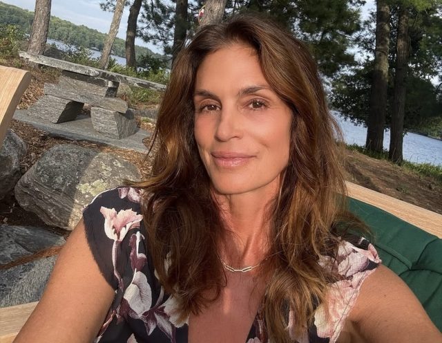    Синди Кроуфорд. Фото: @cindycrawford (Instagram*)