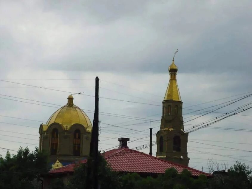 Луганск . Петропавловский Собор