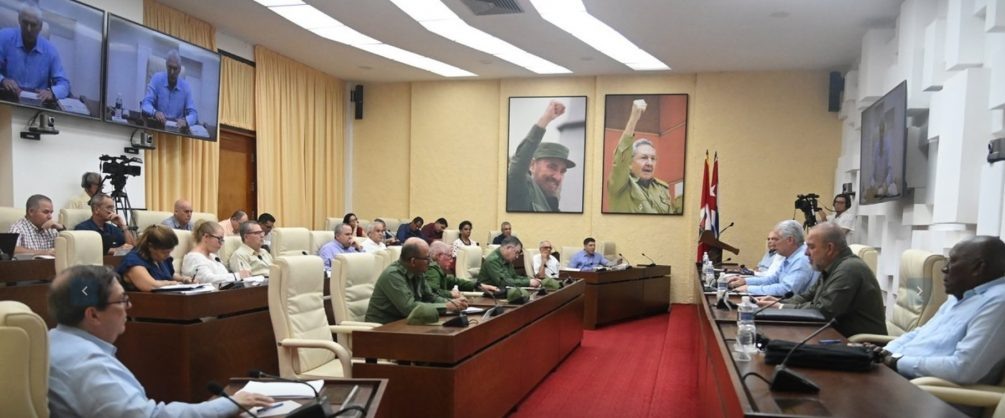    Революция без поддержки России оказалась раздавлена за пару месяцев.