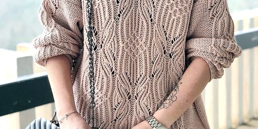 Женские модели на весну с красивыми ажурными узорами спицами