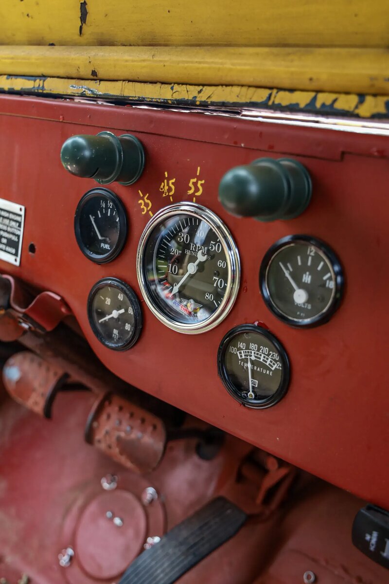    Willys   
Сет Хенслер