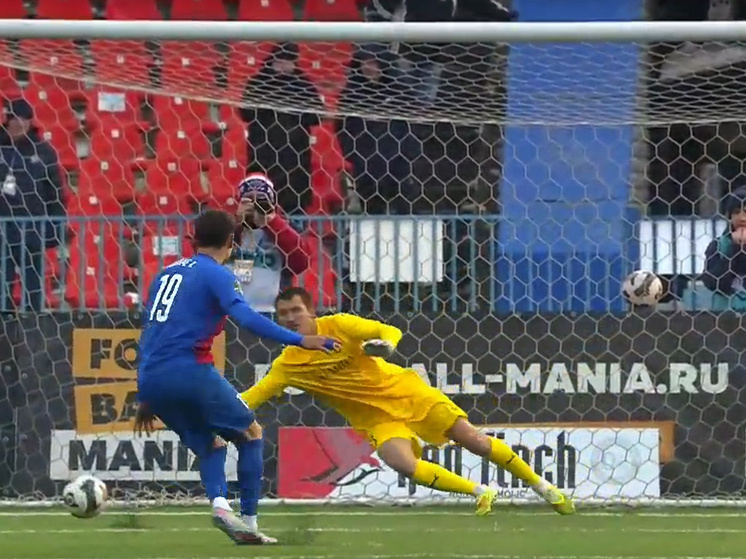     Ничья в пользу СКА: «СКА-Хабаровск» на последних секундах отобрал победу у «Родины». Фото: скриншот с видеозаписи ФК "СКА-Хабаровск"