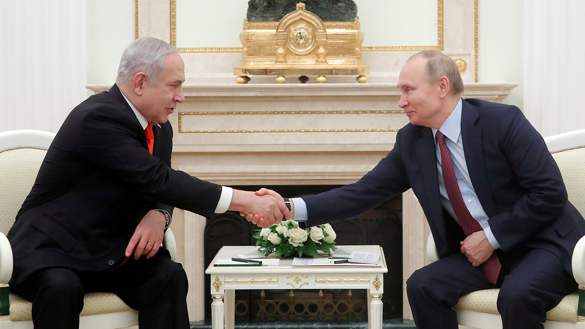   Maxim Shemetov / Reuters via AP