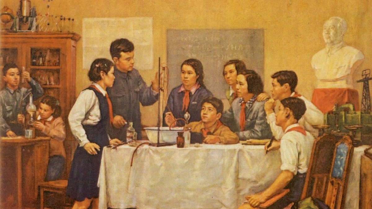     Чжан Вэн-синь. В молодые годы (во дворце пионеров) — фрагмент. 1950-е   
undefined