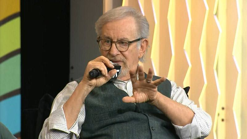 Стивен Спилберг выступает на фестивале SXSW 2026, которое проходит в Остине, Техас, с 12 по 18 марта.