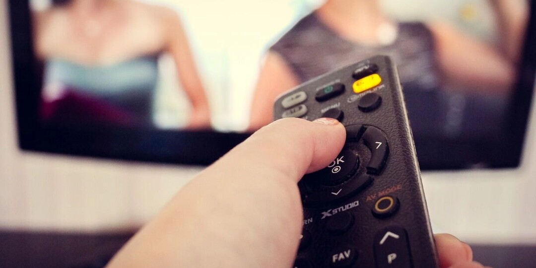 Красноярцы сидят 10 дней без ТВ из-за поломки у «Триколора» — сигнал не вернется