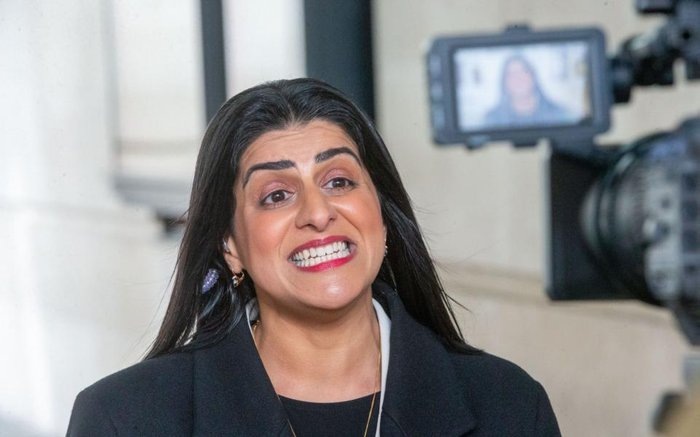  Шабана Махмуд (англ. Shabana Mahmood), 5 сентября 2025 года она занимает пост министра внутренних дел Великобритании.