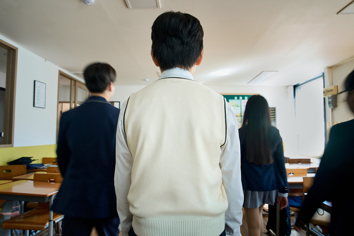 По данным Национального агентства полиции Южной Кореи, число учащихся, задержанных за насилие в школе, выросло с 12 805 в 2016 году до 24 112 в 2025 году, что составляет рост на 88,3 % за 10 лет (Getty Images)