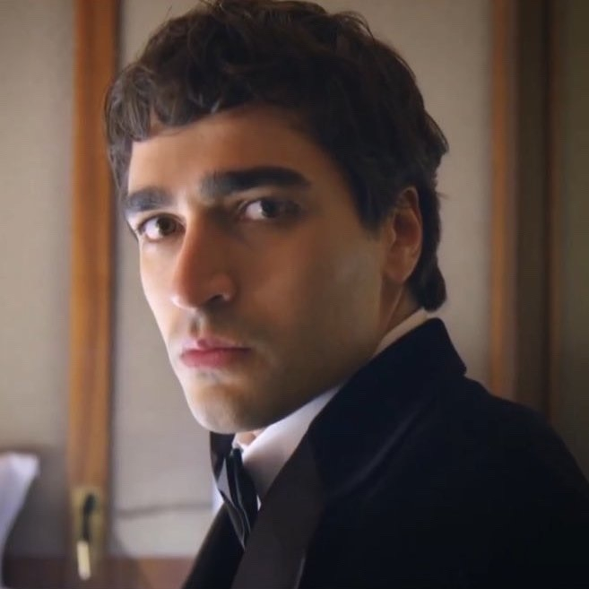 Кадр из тизера  к сериалу "Юноша"