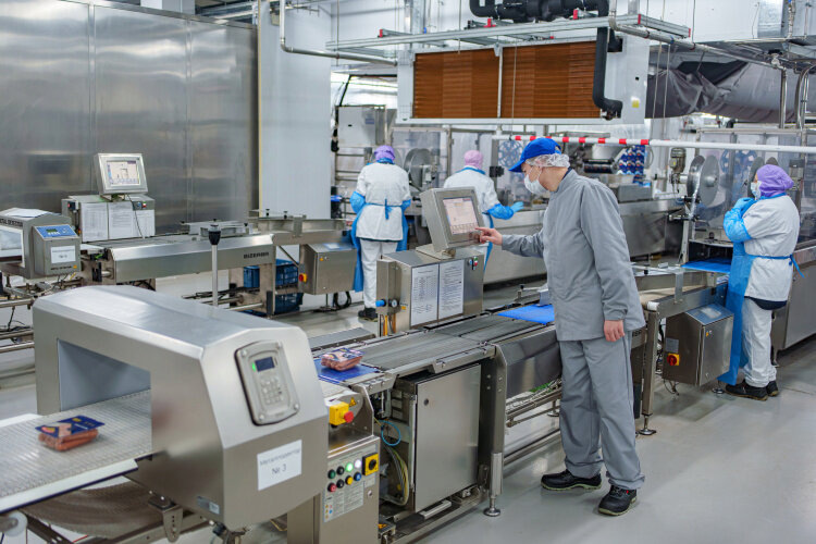 Большое внимание уделяется обучению сотрудников с целью передачи знаний и навыков Источник: официальный сайт мясокомбината «Клинский. – Группа «ПРОДО»».