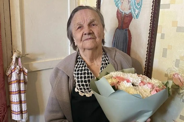    CREATOR: gd-jpeg v1.0 (using IJG JPEG v80), quality = 82