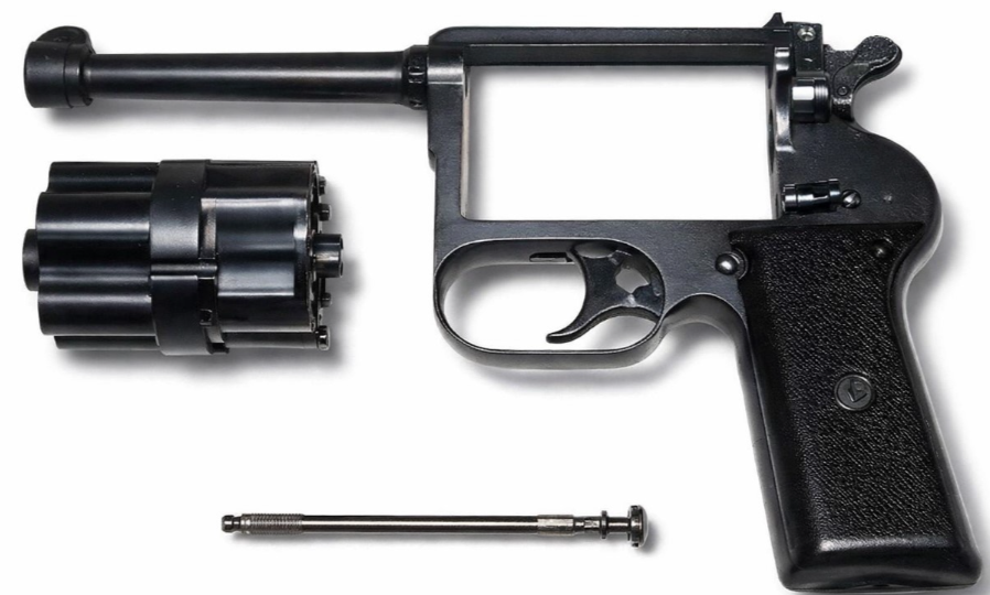 Револьвер, стрелявший водкой: Секретное оружие НКВД, обогнавшее время