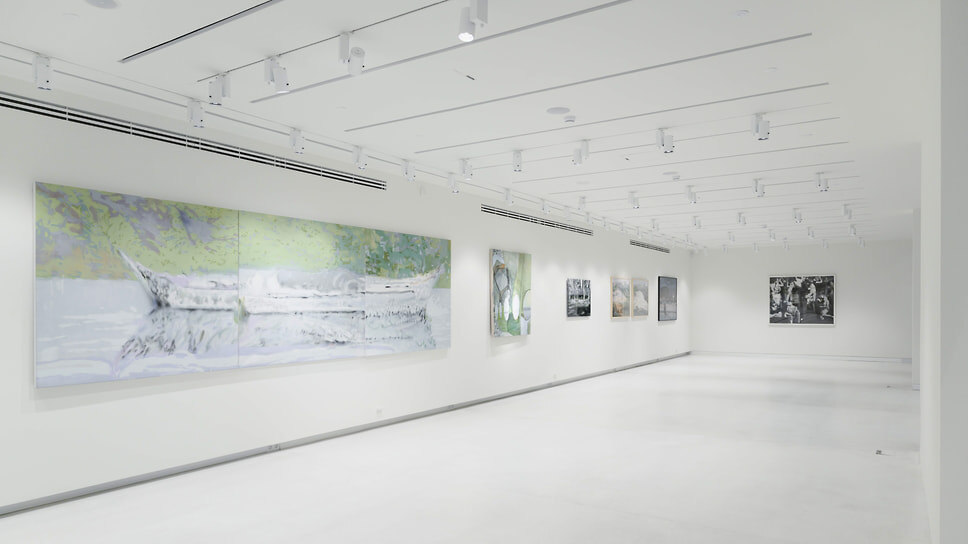 Экспозиция «Самое красивое место, где я когда-либо был» в галерее «Виктория» .📷Фото: Андрей Болховецкий