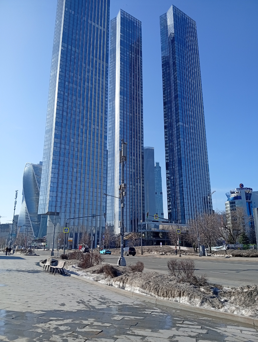 Средоточие уютных офисов города М