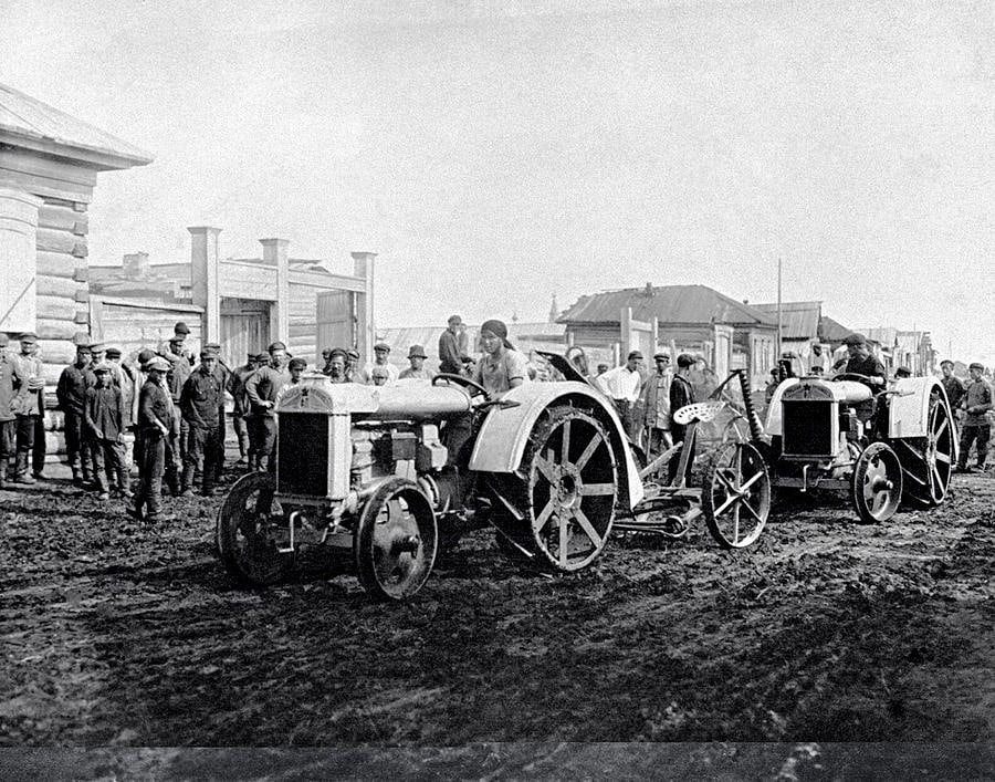 Советский колхоз, 1930-е годы. фото из rg.ru