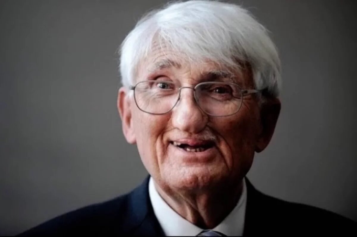    На 97‑м году жизни умер немецкий философ и социолог Юрген Хабермас