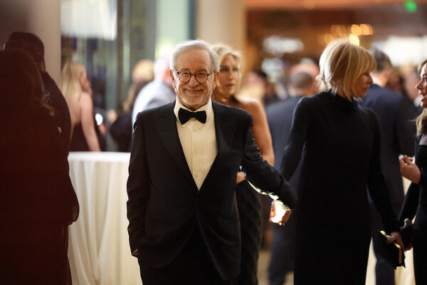 Режиссер Стивен Спилберг на церемонии вручения премии «Золотой глобус», 8 января 2023 года / Mario Anzuoni/Reuters   📷