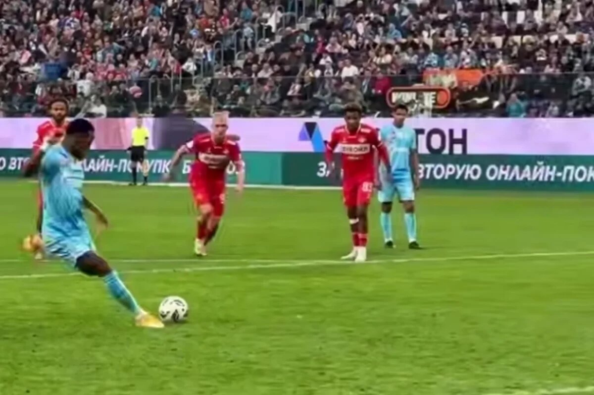    Футбольный клуб «Зенит» всухую разгромил московский «Спартак»