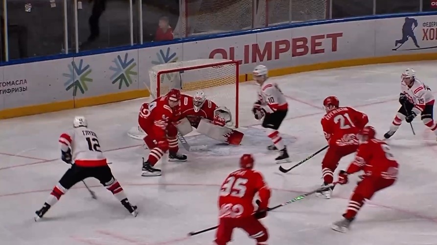    © ХК «Молот»