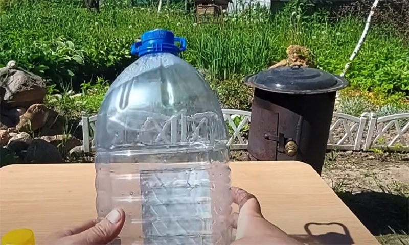 Капельный полив из бутылок: как забыть о поливе и вырастить идеальную рассаду 