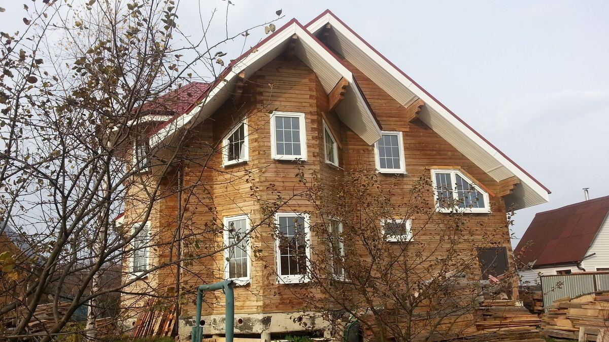 Обшивка дома сайдингом