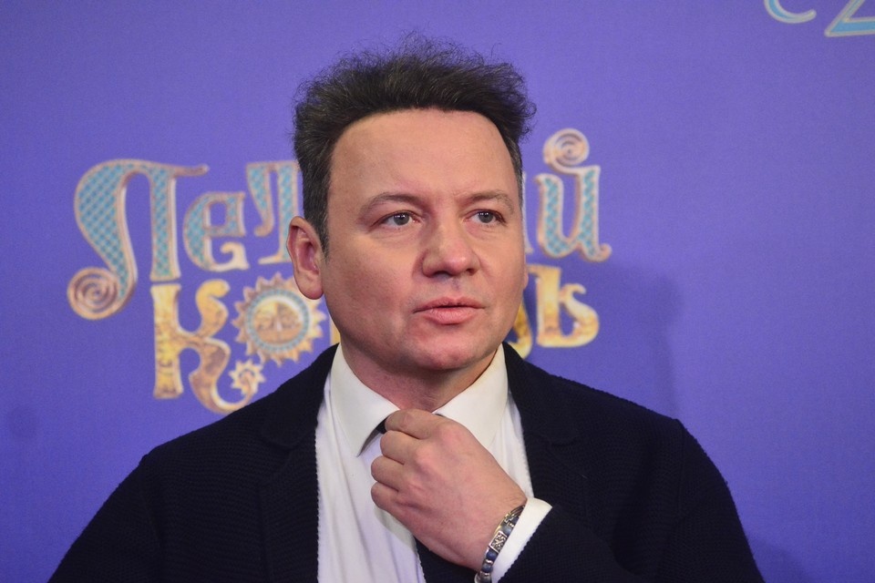    «Театр – это не троллейбус»: звезда «Папиных дочек» вместе с Цискаридзе распек молодежь за яркую одежду GLOBAL LOOK PRESS