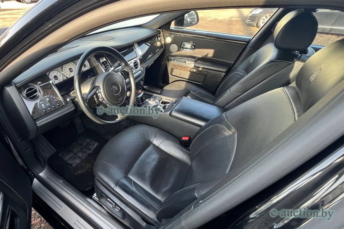  Rolls-Royce Ghost. © Торговая площадка «БелЮрОбеспечение»