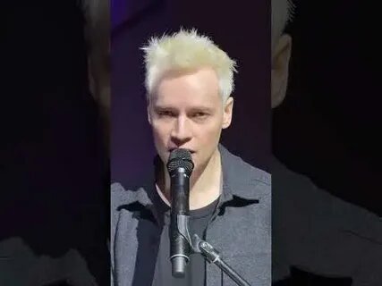 🎤✨ Аншлаг Шамана в Перми: Вечер, наполненный эмоциями и единством! 🌟❤️