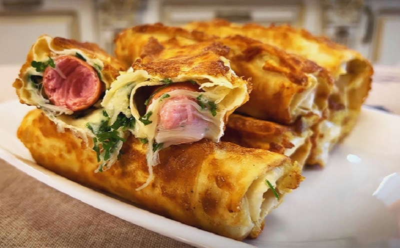 Пять минут на идеальный завтрак: почему рулетики из лаваша с сосиской и сыром лучше обычной яичницы