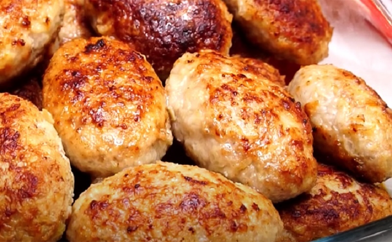 Котлеты с секретом: как добавить капусту и сделать фарш по-настоящему сочным