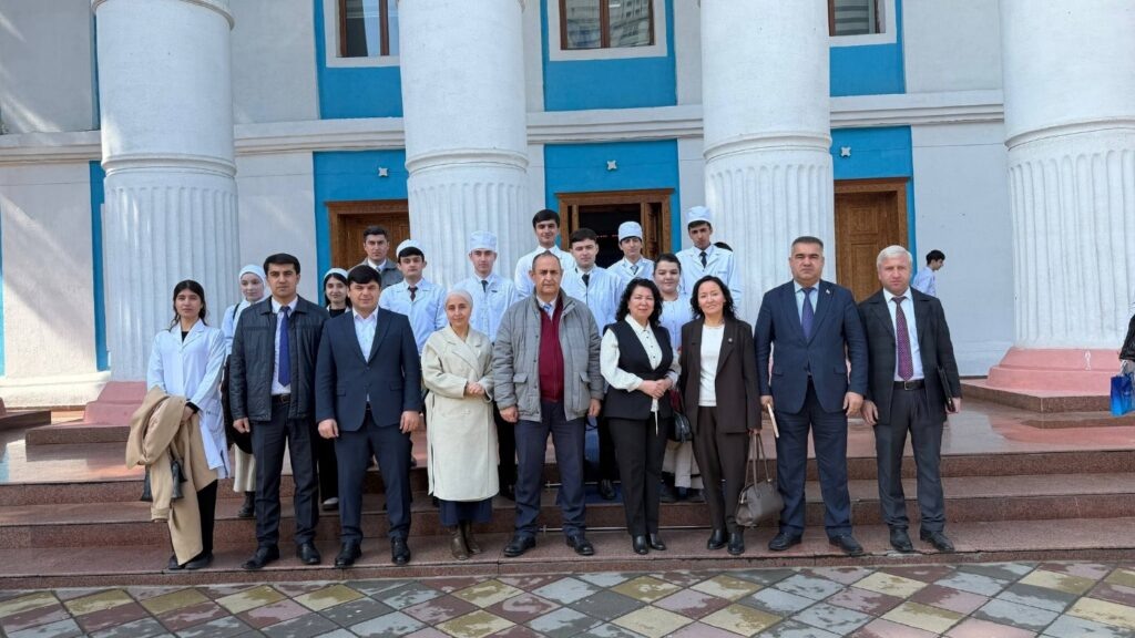 ФОТО: Таджикский государственный медицинский университет имени Абуали ибни Сино