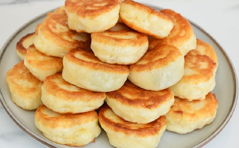 Пышные оладьи, как у бабушки: как достичь идеальной воздушности с помощью простой ложки соды